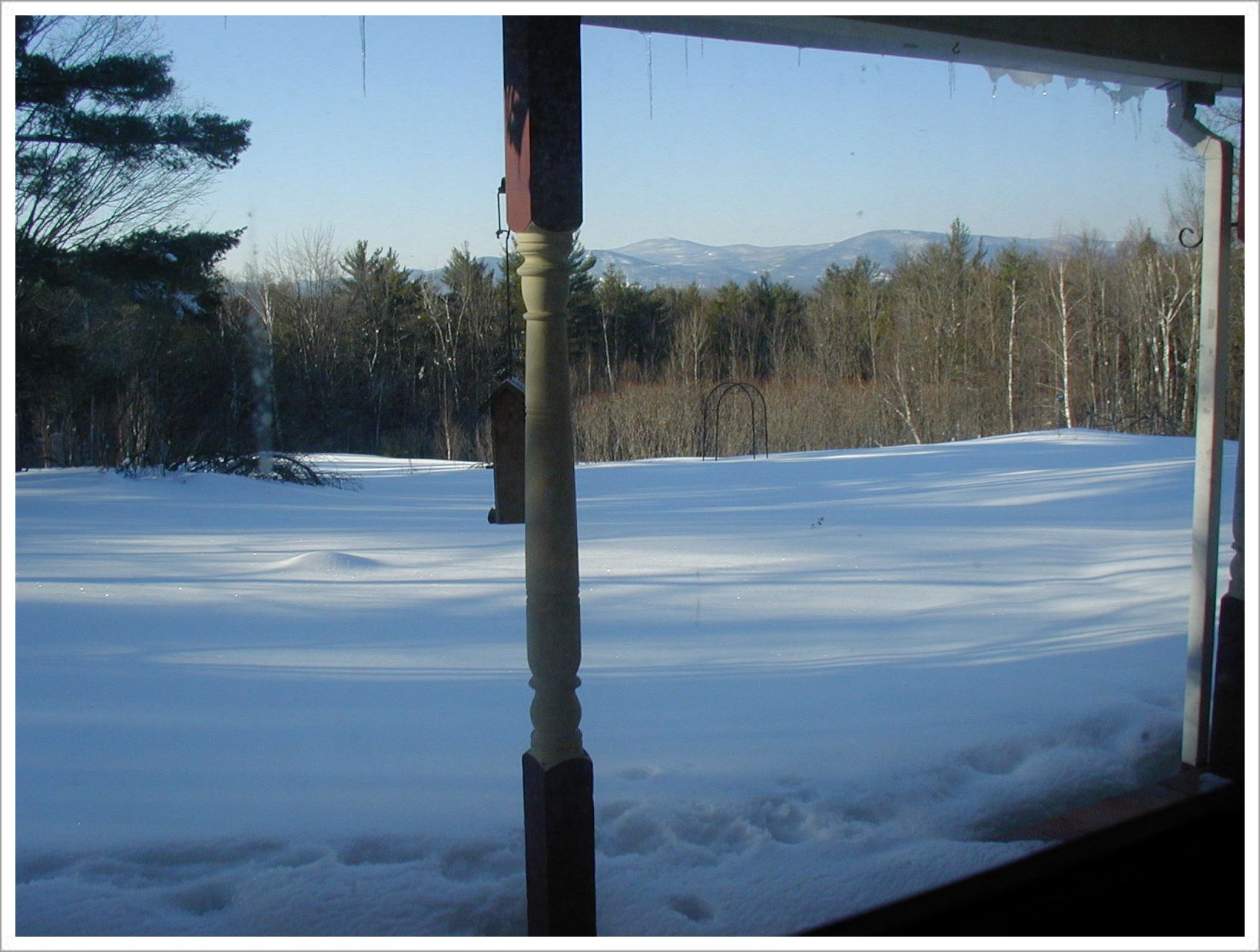 mtwhittierwfrporch,14mar05.jpg