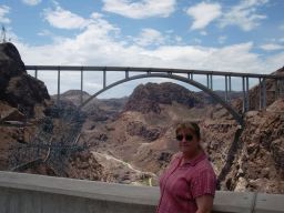 46LauraframedbyBridge,05jul11