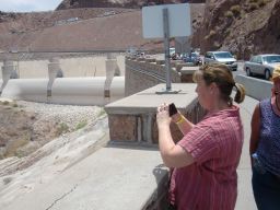 48Laurapreppingforphotos,05jul11