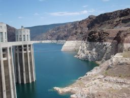 51DroughtlinesinLakeMead,05jul11