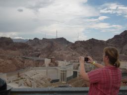 63PicturetakingHooverDamOverlook,05jul11