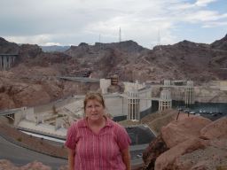 66LaurawithHooverDambehind,05jul11